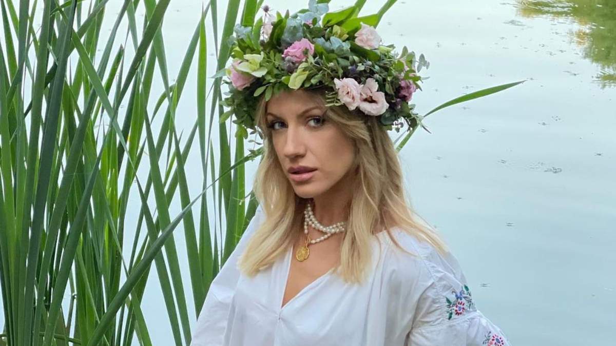 Леся Нікітюк розбурхала мережу спокусливим образом на Івана Купала - Vimarsana News