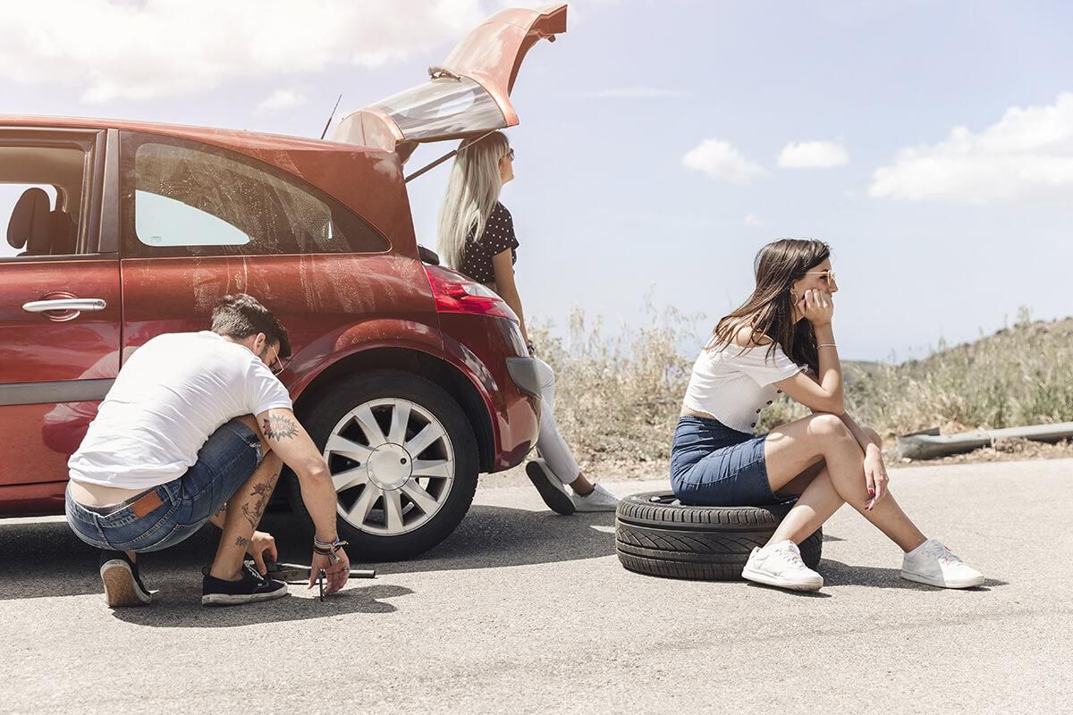 Як самостійно поміняти колесо в автомобілі: покрокова інструкція Як самостійно поміняти колесо в автомобілі: покрокова інструкція
