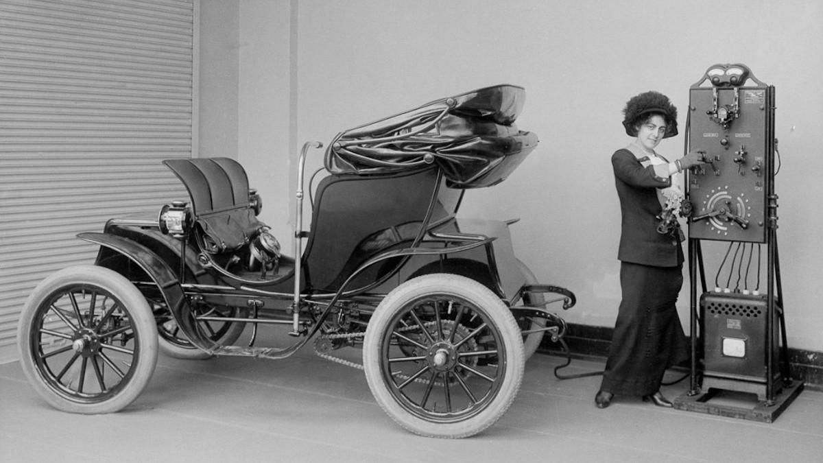 Електромобілі: вони могли змінити хід історії, якби не одне але Електромобілі: вони могли змінити хід історії, якби не одне але