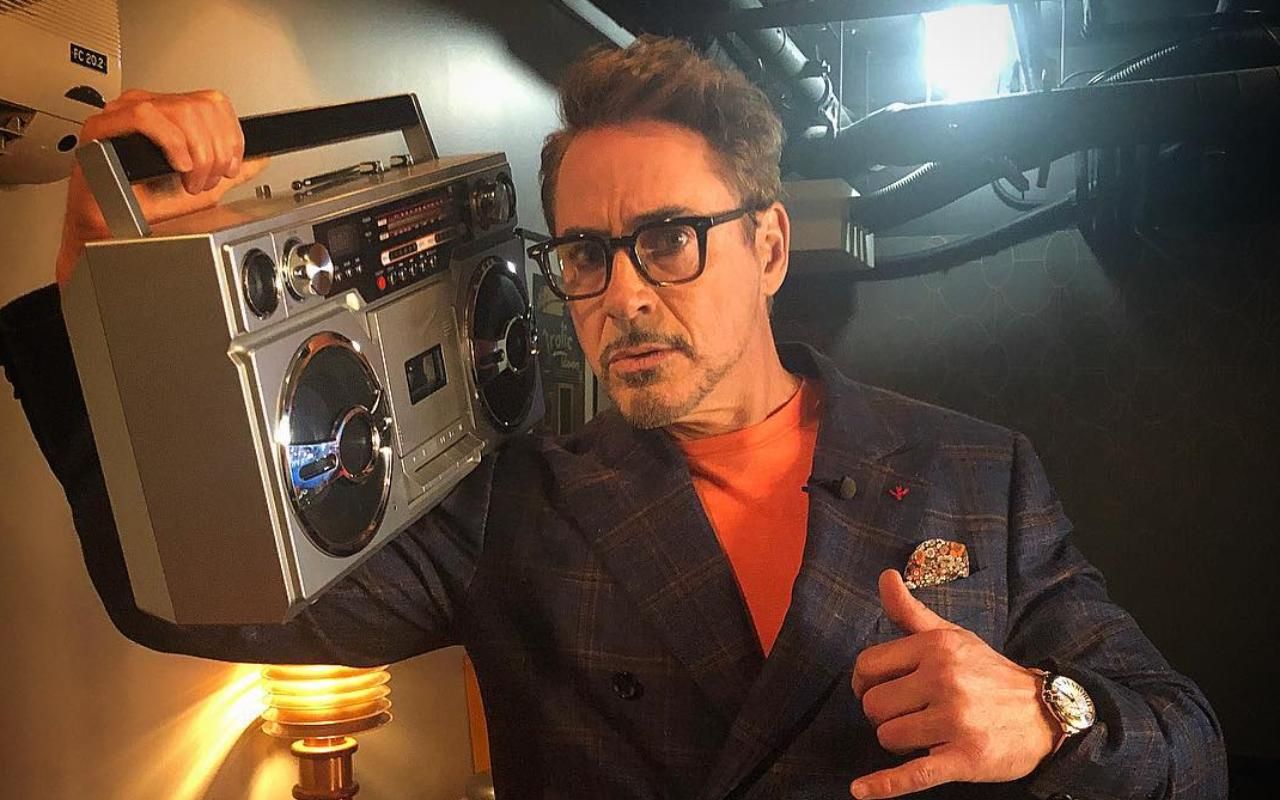 Тату Роберта Дауни-младшего: что означают тату на теле Тони Старка Тату Роберта Дауни-младшего: что означают тату на теле Тони Старка