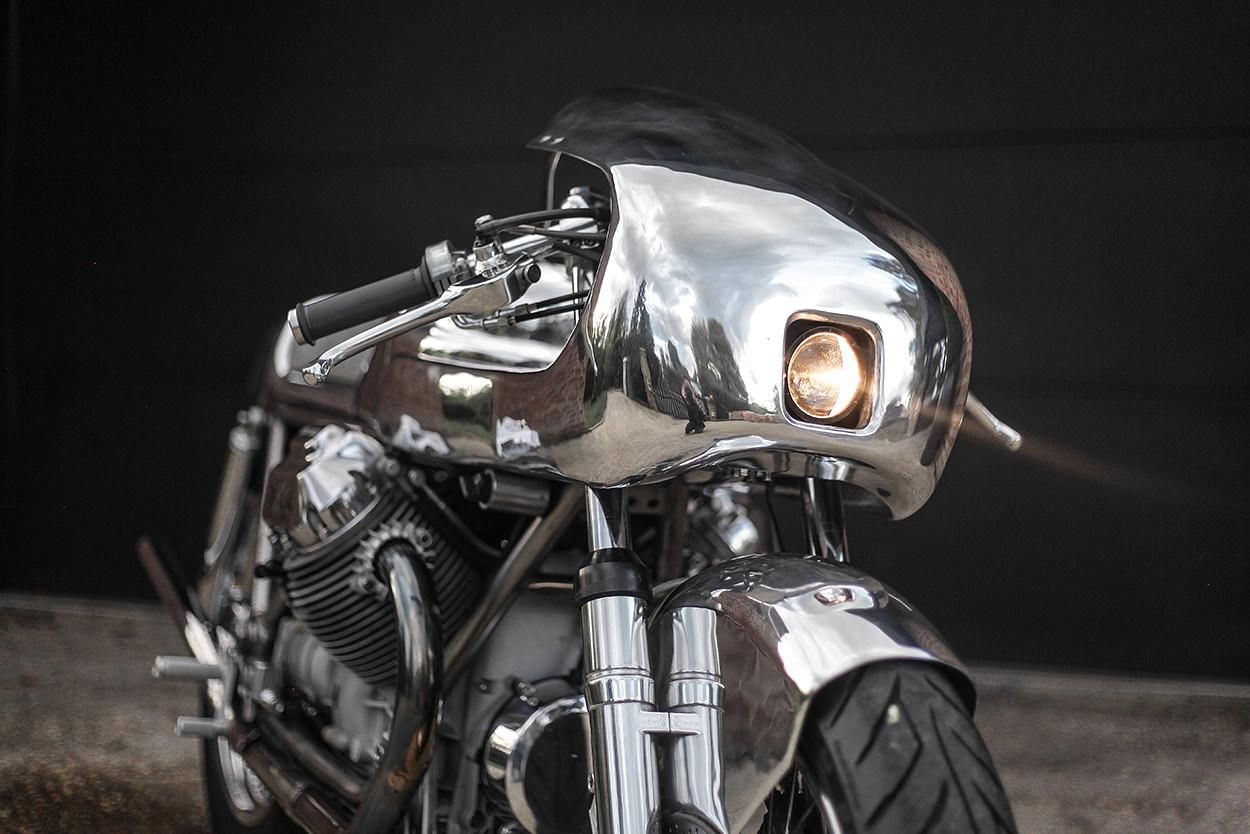 Moto Guzzi 1000 SP – хромований байк, який вразить фанатів Термінатора