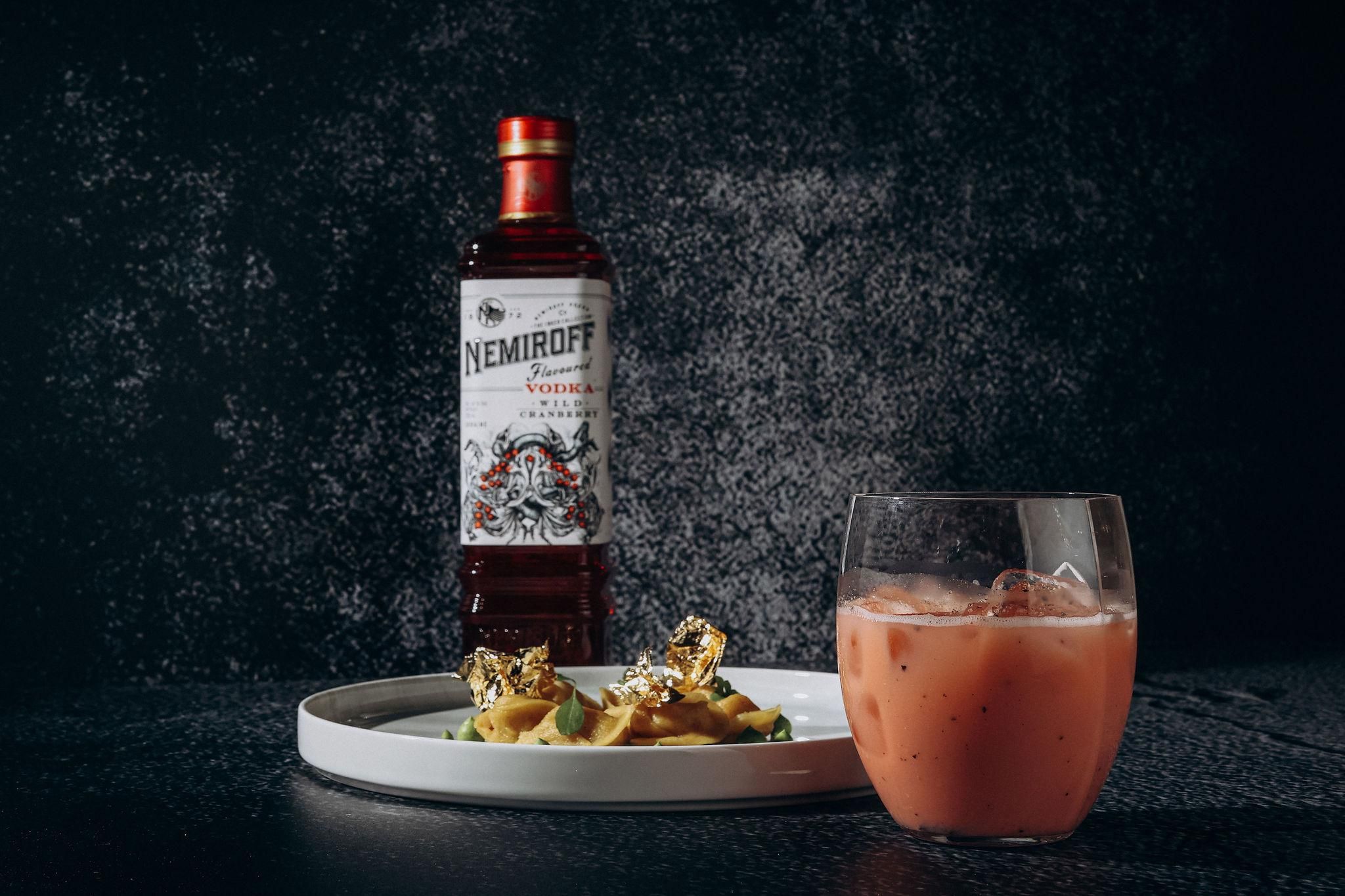 Рецепт приготовления равиоли с курицей и коктейля Wild Berry Рецепт приготовления равиоли с курицей и коктейля Wild Berry