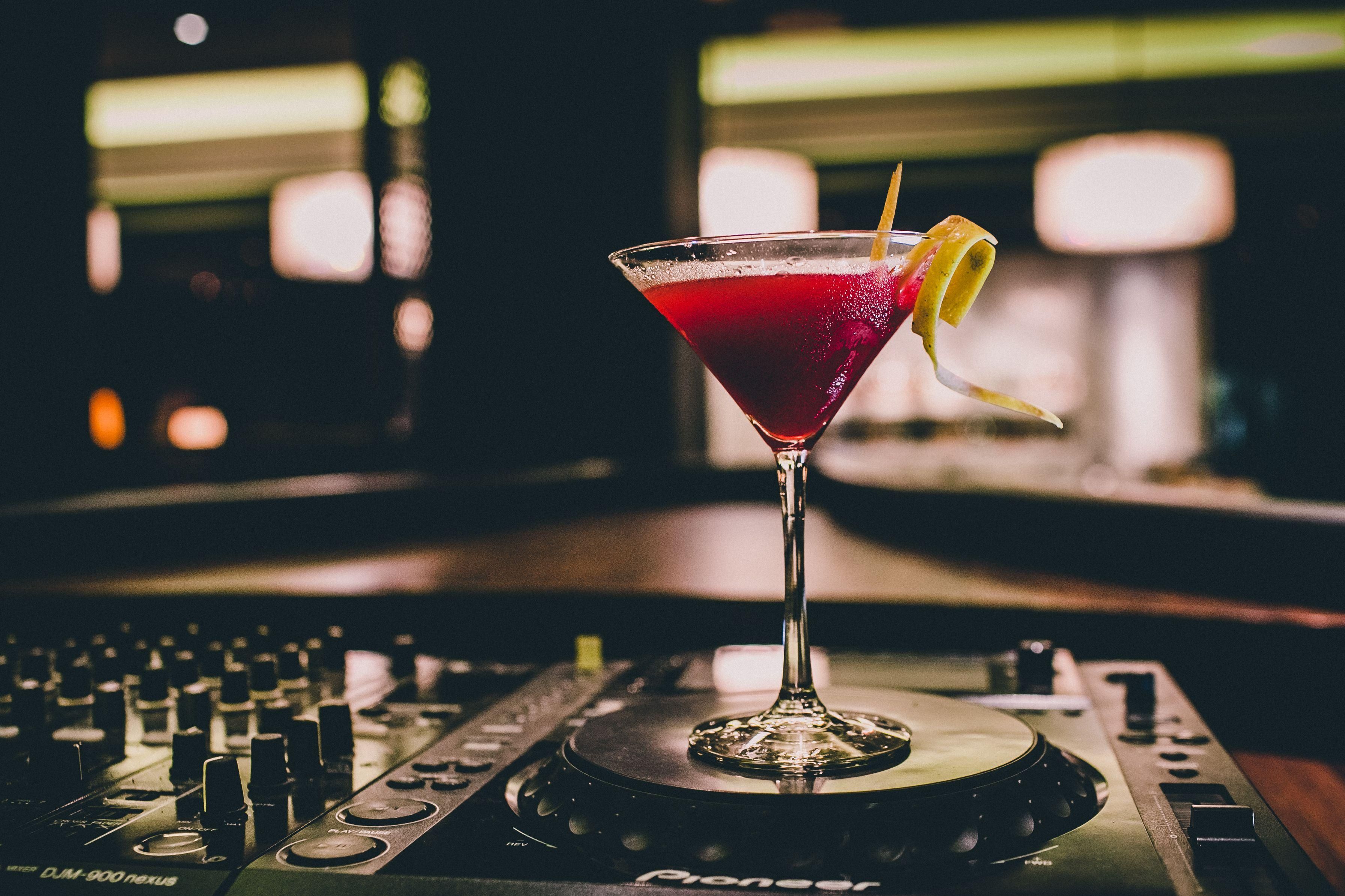 Как подготовиться к крутой домашней вечеринке с Nemiroff – советы Как подготовиться к крутой домашней вечеринке с Nemiroff – советы