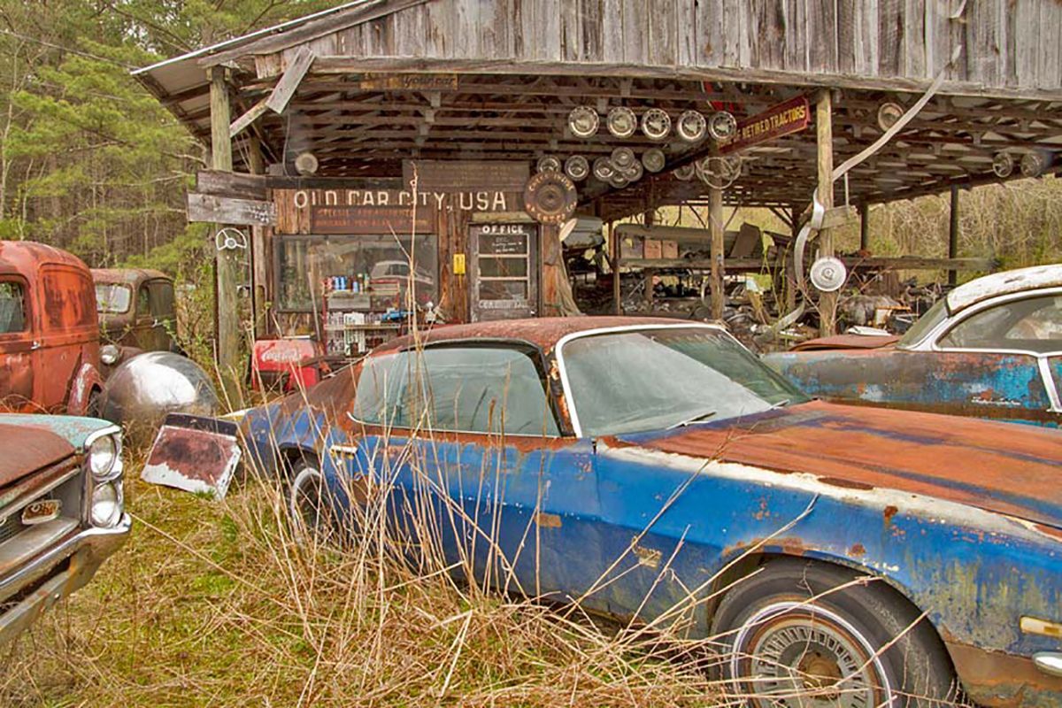 Місто старих автомобілів у США Місто старих автомобілів у США