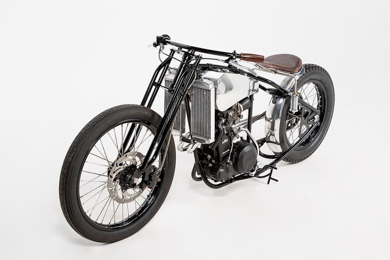 Мастера из Австралии сделали кастомный байк на основе KTM 620 – фото Мастера из Австралии сделали кастомный байк на основе KTM 620 – фото