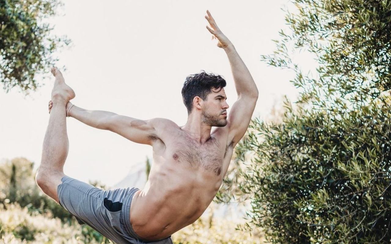 Як стати сильнішим за допомогою йоги – 3 найкращі вправи для чоловіка