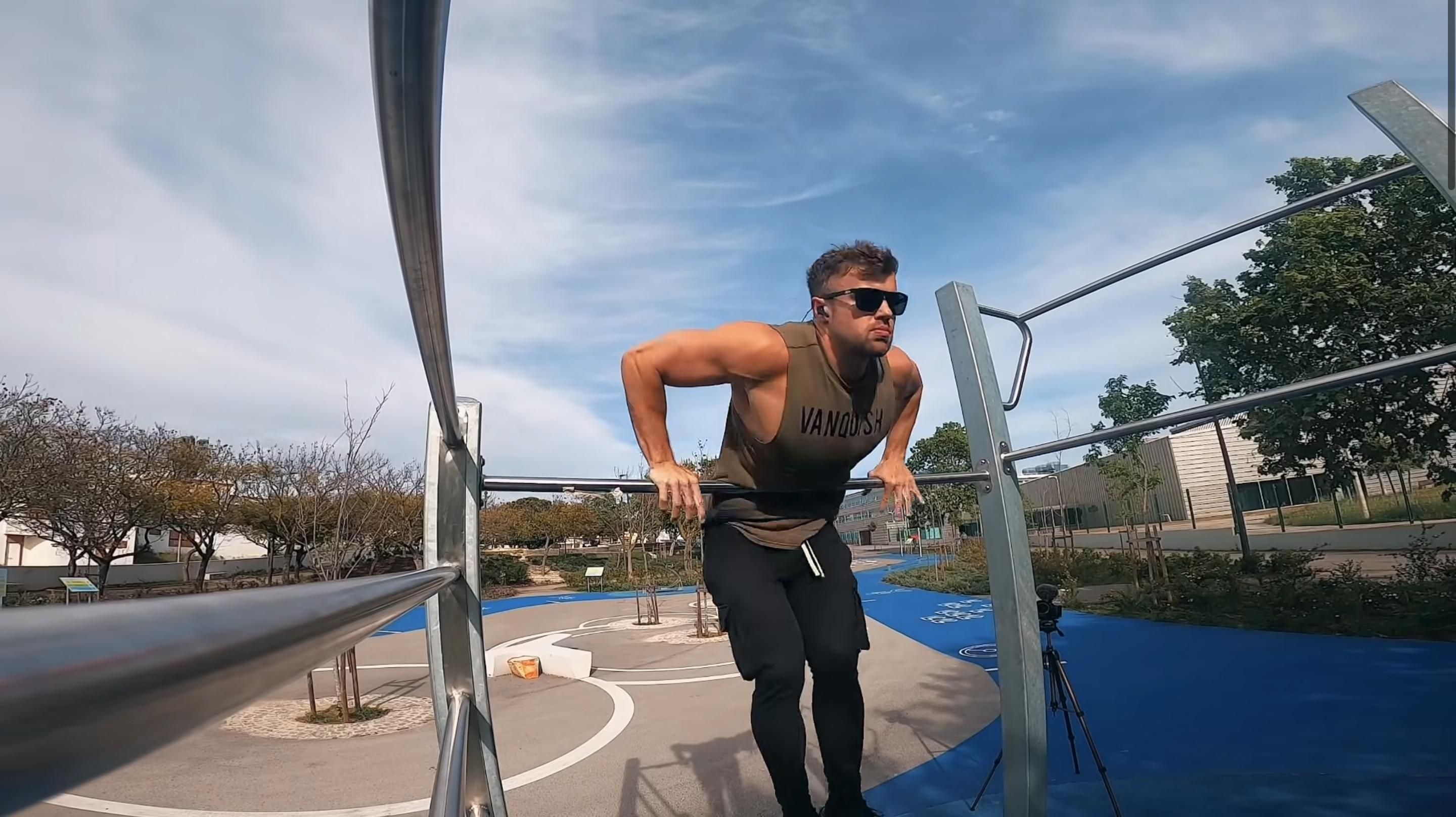 Блогер 30 дней выполнял упражнения по художественной гимнастике видео