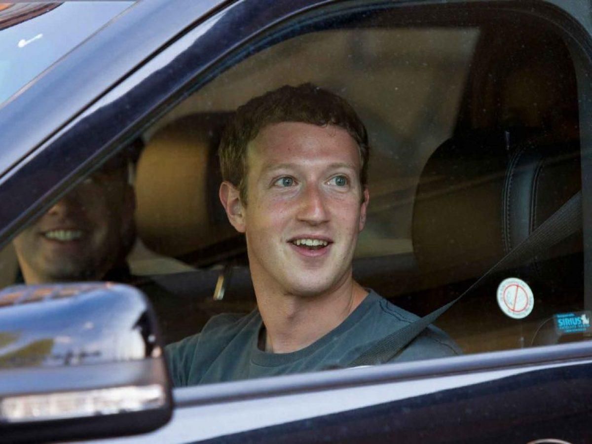 7 миллиардеров, которые ездят на скромных автомобилях – фото