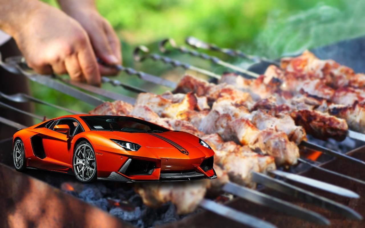 Чоловік посмажив шашлик на Lamborghini Avendator: кумедне відео Чоловік посмажив шашлик на Lamborghini Avendator: кумедне відео