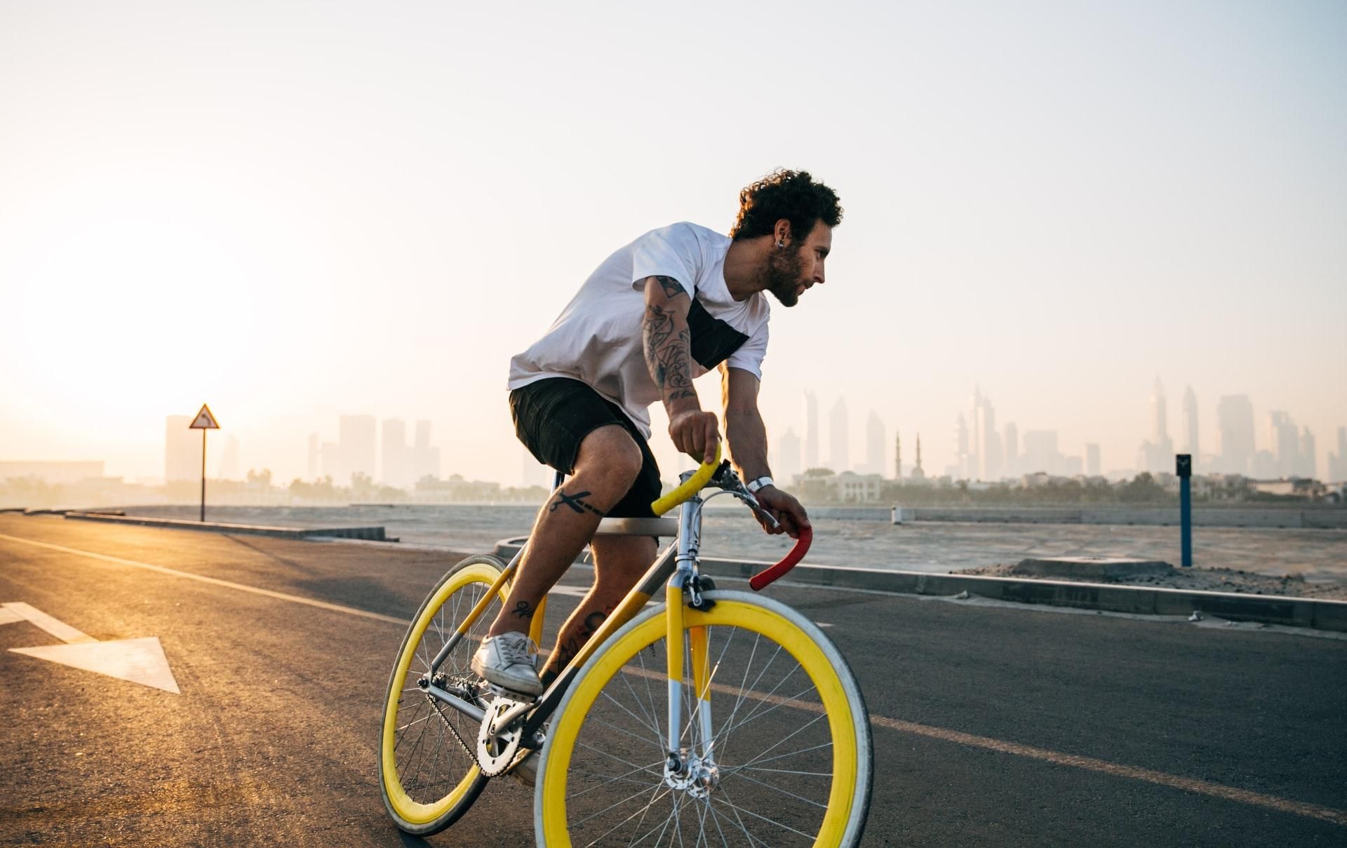 30-хвилинне інтервальне тренування на велосипеді – як виконати