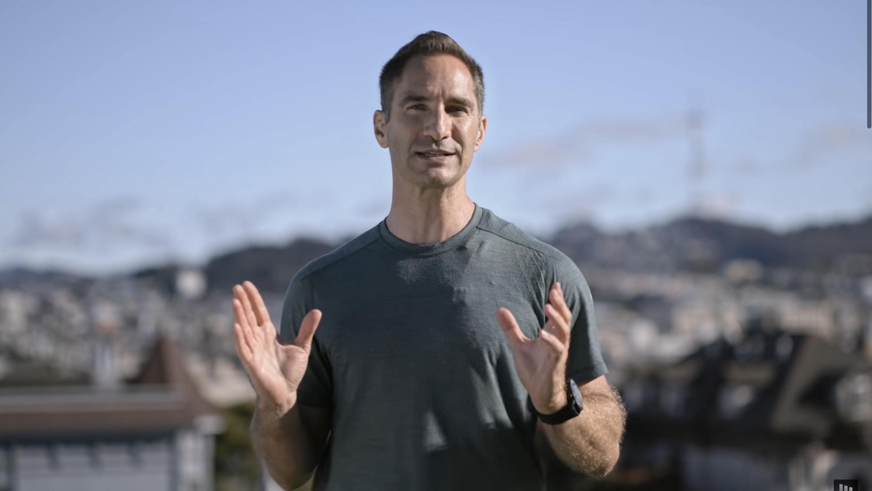 Журналіст протестував екзоскелет: за його допомогою він став майже надлюдиною - Men Журналіст протестував екзоскелет: за його допомогою він став майже надлюдиною - Men