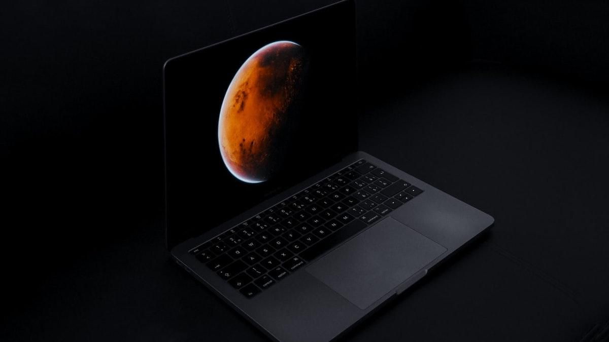 На Сонці заправляються НЛО, а на Марсі живуть тварини: космічні вигадки, в які досі вірять - Men На Сонці заправляються НЛО, а на Марсі живуть тварини: космічні вигадки, в які досі вірять - Men