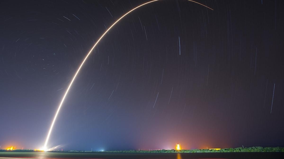 Надсвітлові кораблі NASA і канали на Марсі: космічні вигадки, в які досі вірять - Men Надсвітлові кораблі NASA і канали на Марсі: космічні вигадки, в які досі вірять - Men