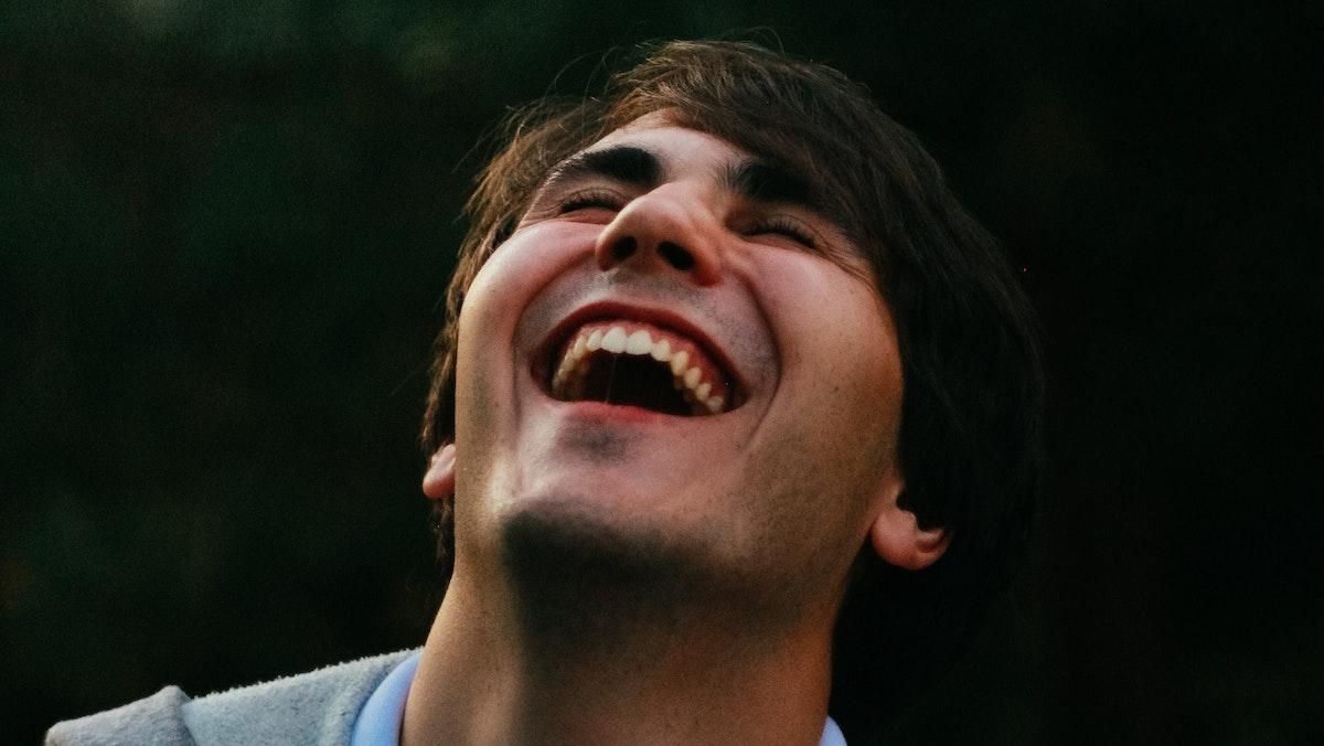 Почему мы смеемся и при чем здесь карьерный рост - Men Почему мы смеемся и при чем здесь карьерный рост - Men