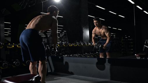 Як накачати сильні плечі: вибухове тренування для кожного чоловіка