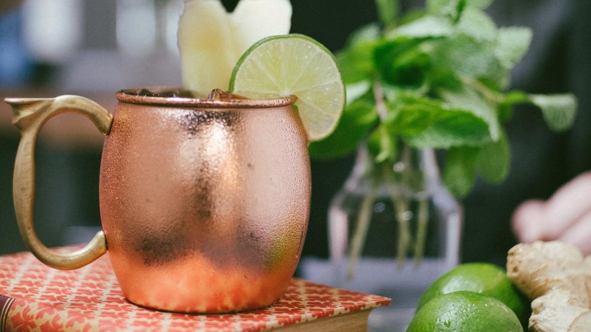 Як приготувати алкогольний коктейль Pear Mule: спробуй себе в ролі барMENa - Men