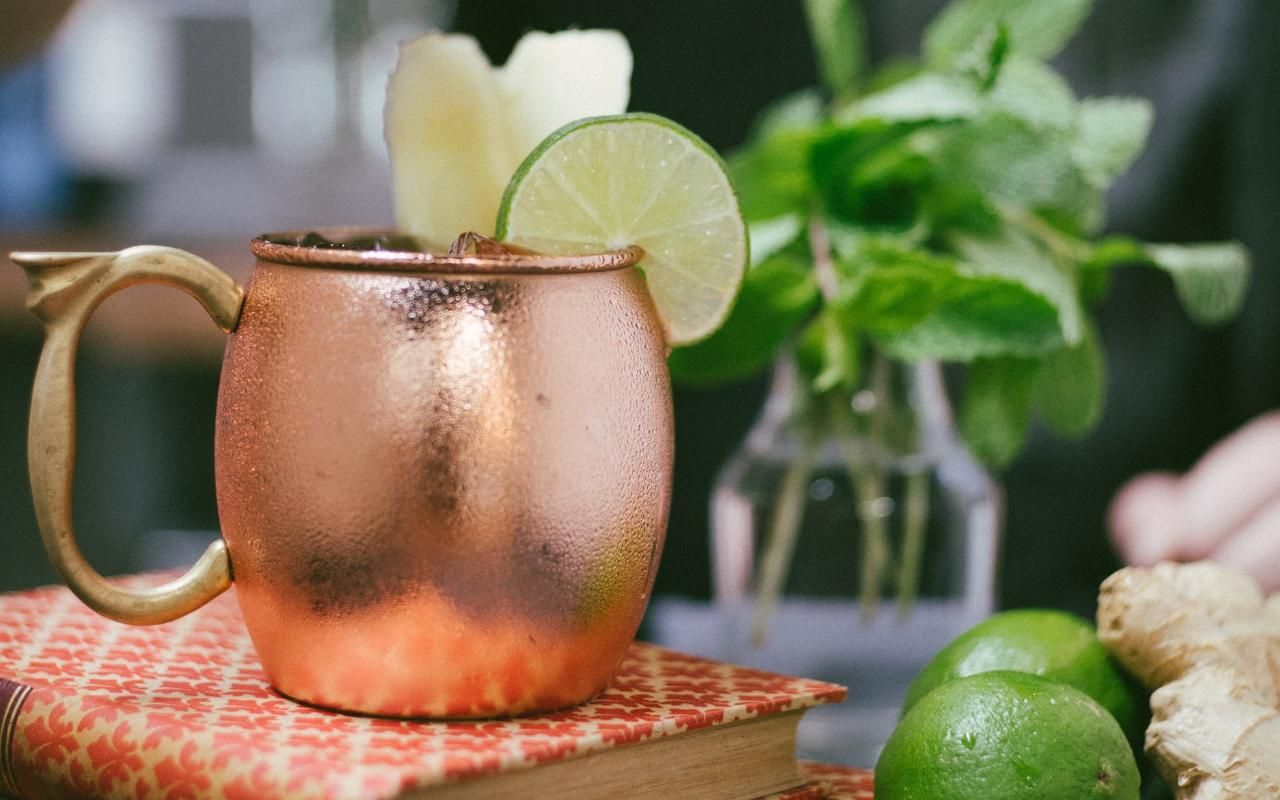 Як приготувати алкогольний коктейль Pear Mule: спробуй себе в ролі барMENa - Men