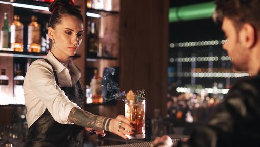 Чи розбираєшся ти у класичних коктейлях: тест до Дня бармена
