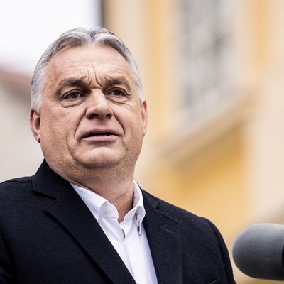Премьер Венгрии объявил чрезвычайное положение в стране на фоне войны в Украине
