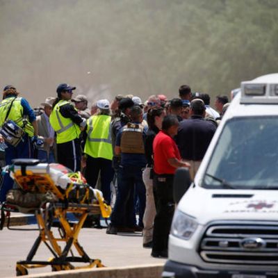 Неизвестный открыл огонь в школе в Техасе: погибли 14 детей, есть раненые