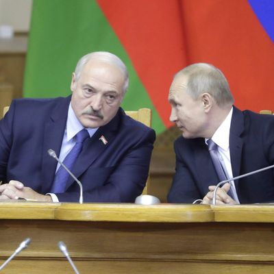 Путін незадоволений роллю Лукашенка у війні, – білоруський дипломат