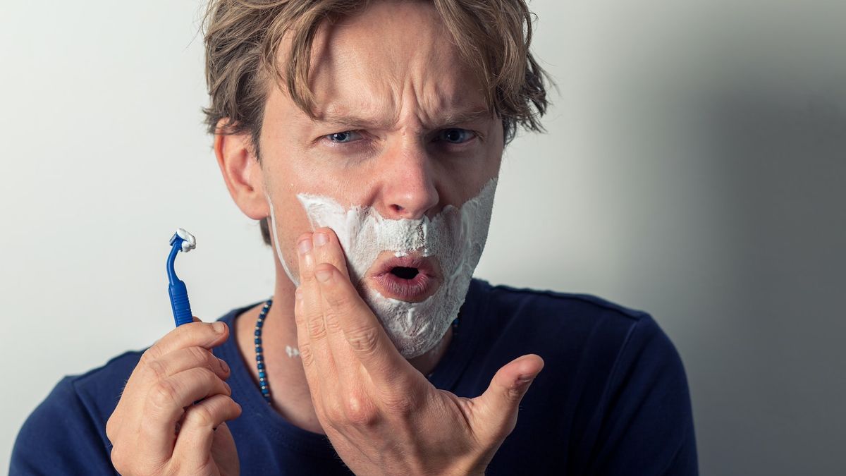 Як доглядати за бритвою - що потрібно робити, щоб не було подразнення під час гоління
