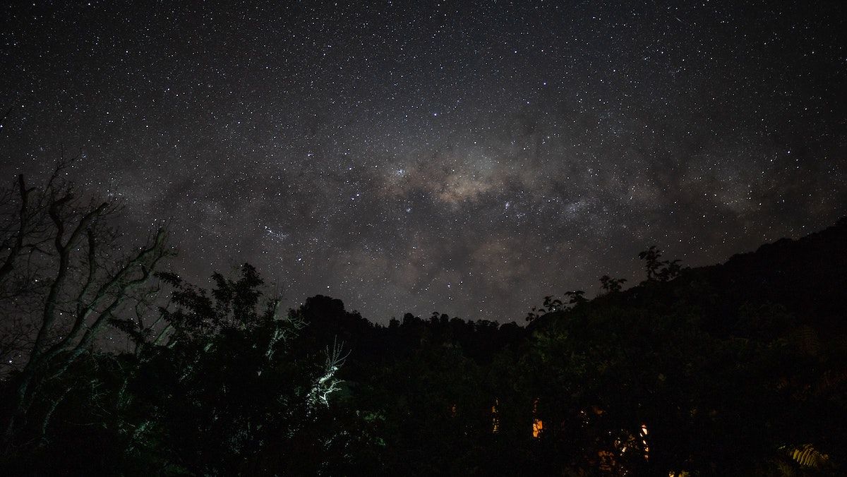 Мифы о Вселенной – объясняем о мертвых звездах, черных дырах и сверхсветовой скорости - Men Мифы о Вселенной – объясняем о мертвых звездах, черных дырах и сверхсветовой скорости - Men