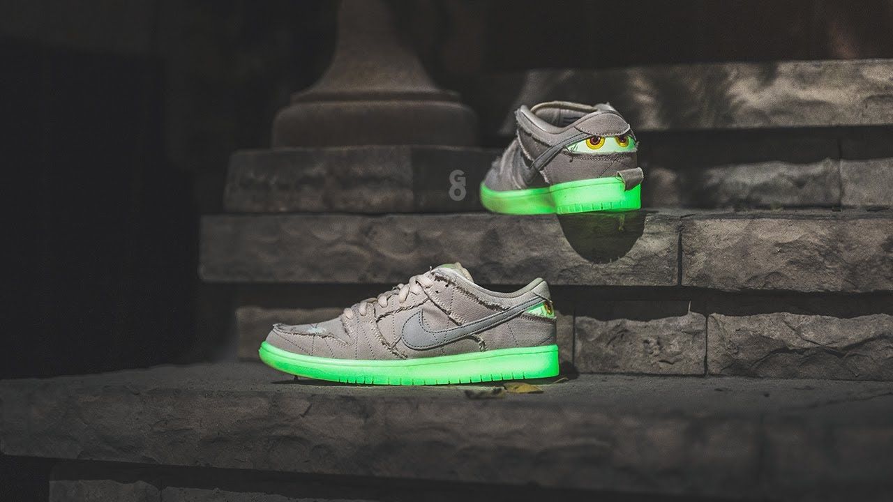 Nike представили кросівки, які повністю світяться у термяві - як вони виглядають