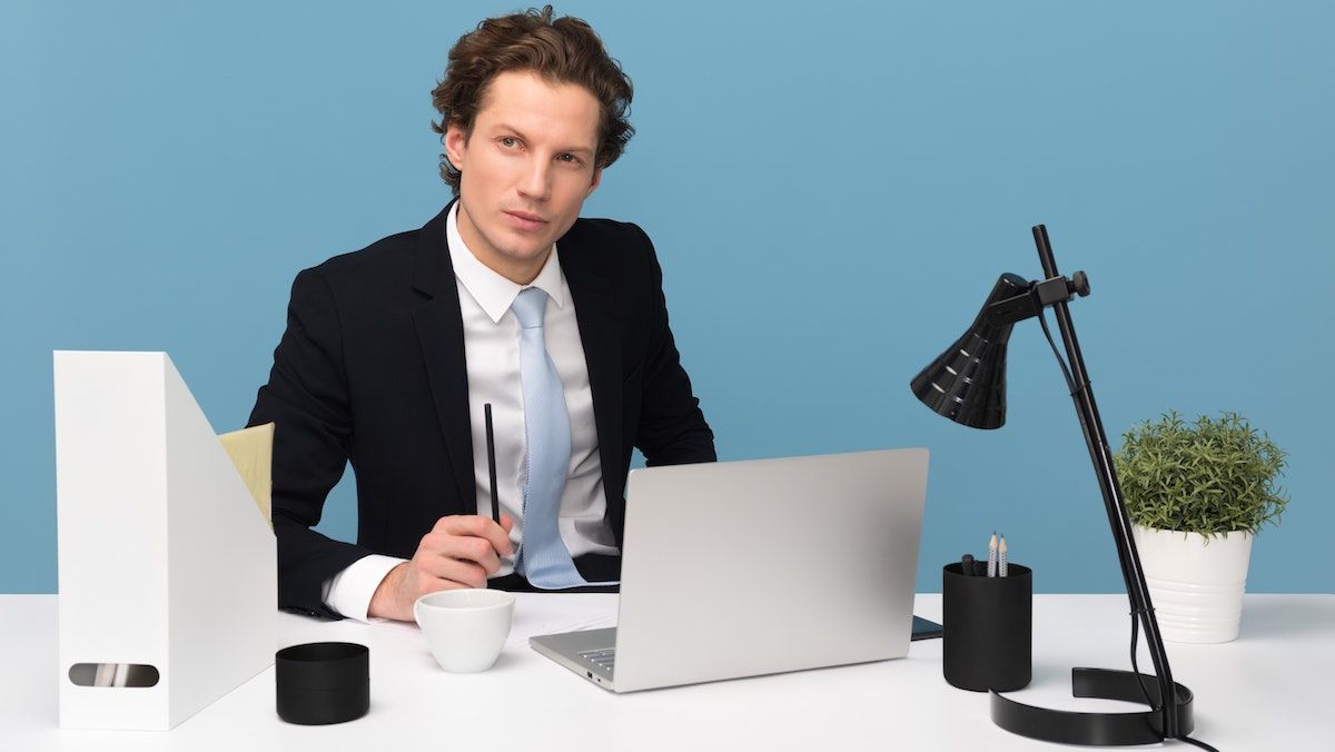 Классические аксессуары для мужского стиля – как выглядеть элегантнее в офисе - Men