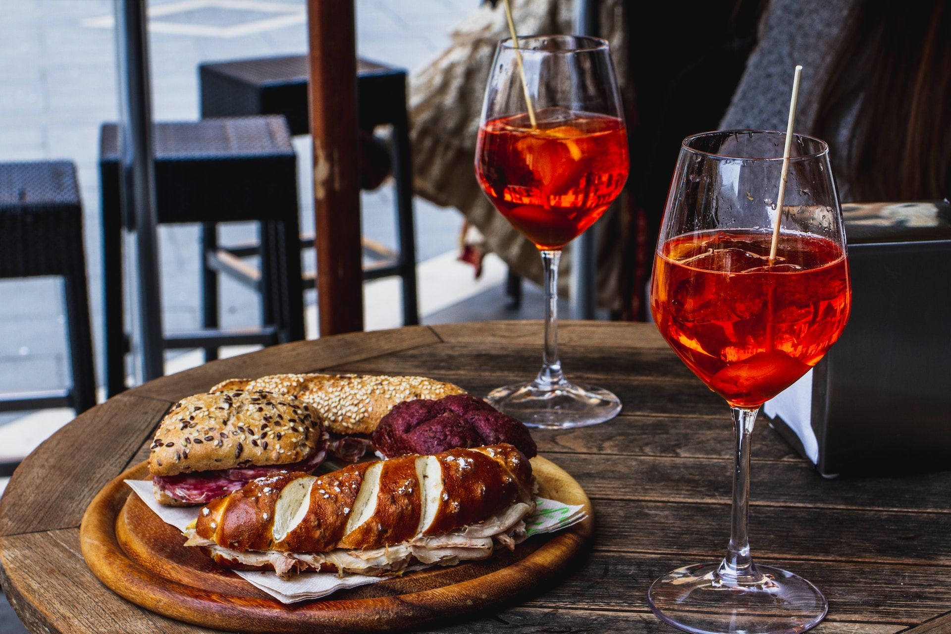 Aperol Spritz популярен по всему миру Aperol Spritz популярен по всему миру