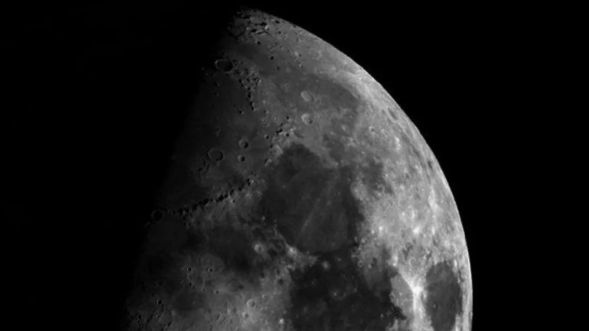 Розкрито таємницю залізного серця Місяця – нове дослідження вчених - Men