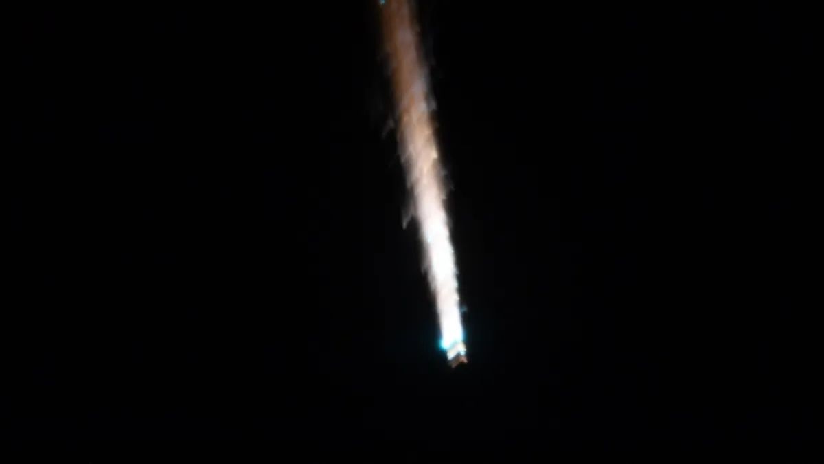 Російський космічний корабель згорів в атмосфері Землі - фото НАСА - Men