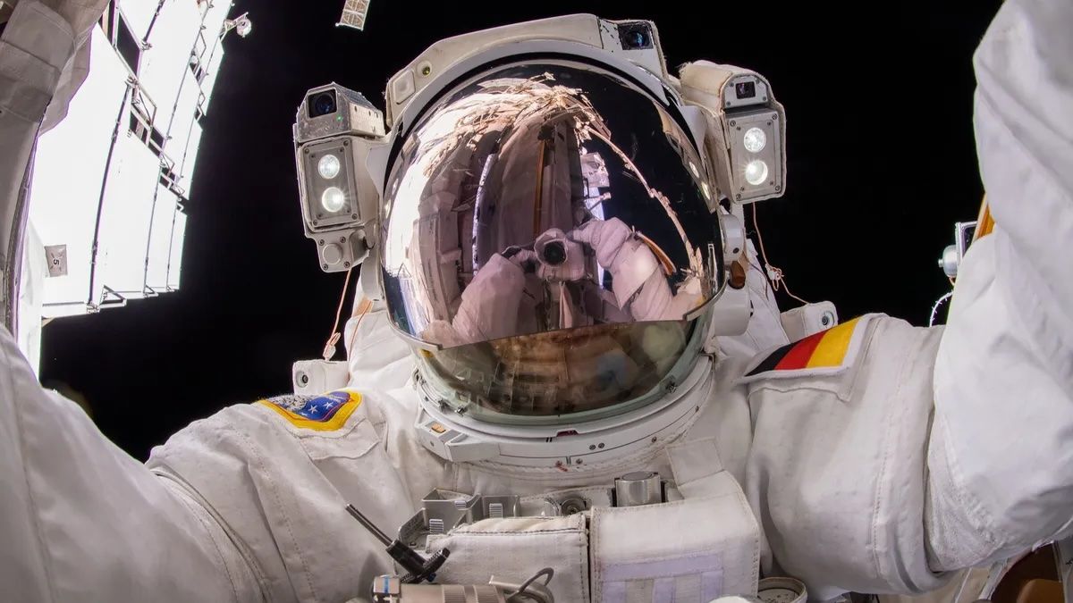 Запахи в космосе - какие ароматы можно почувствовать в вакууме и почему - Men