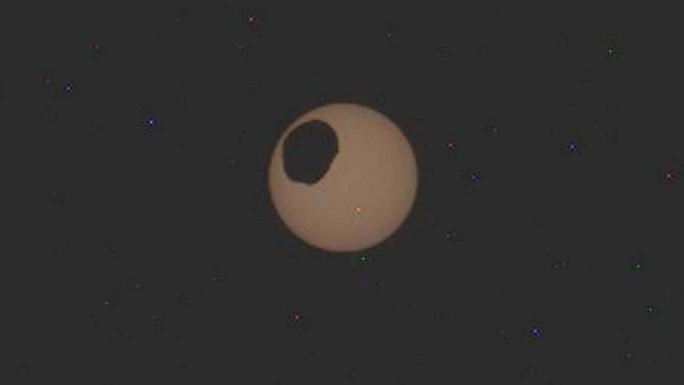 Солнечное затмение на Марсе - смотри эпичное видео пересечения Фобосом Солнца - Men