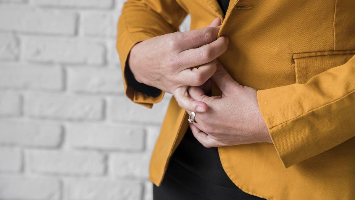 Чому чоловічий та жіночий одяг має ґудзики з різних боків - Men Чому чоловічий та жіночий одяг має ґудзики з різних боків - Men