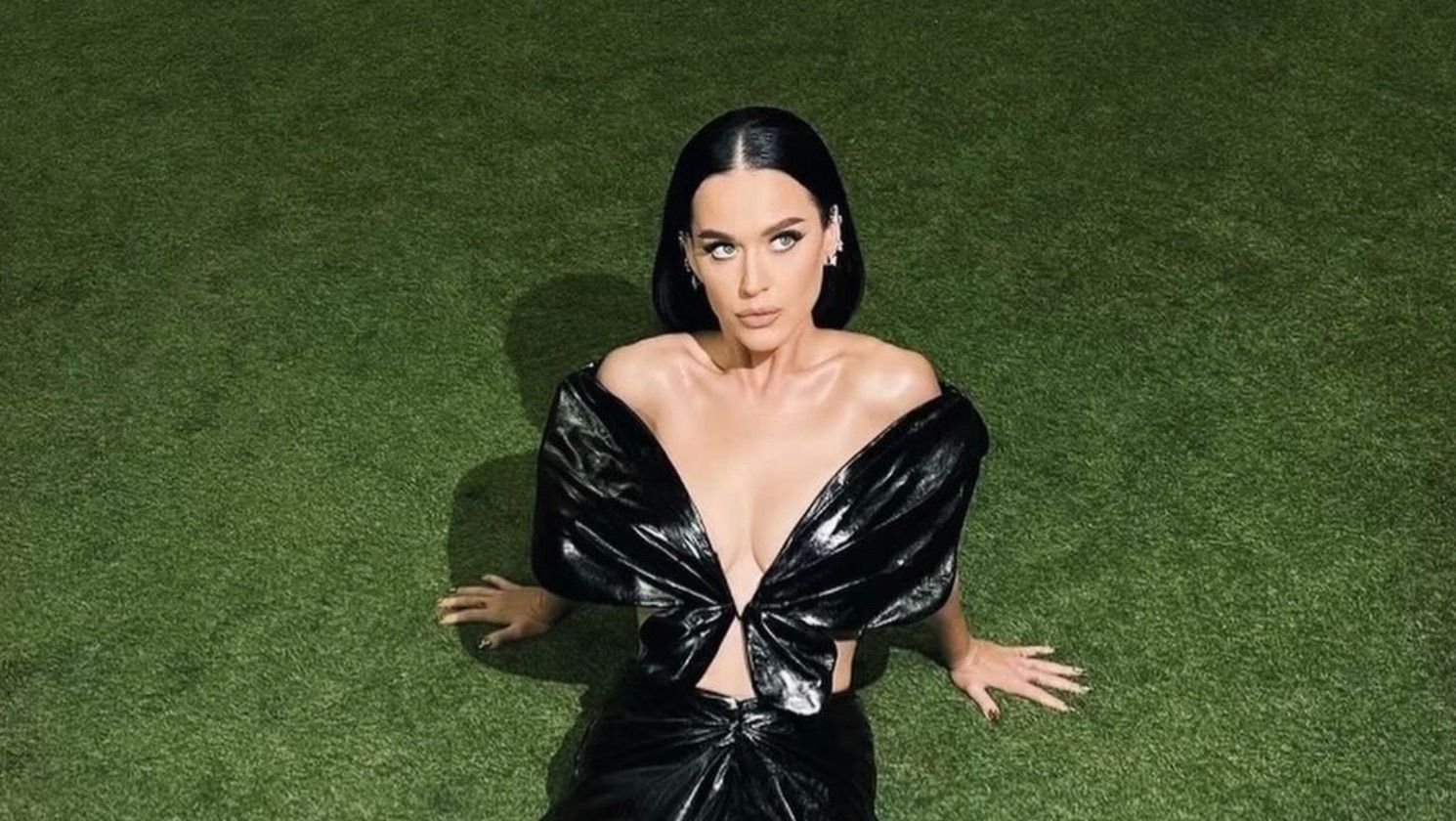 Кэти Перри снялась в соблазнительном образе Кэти Перри снялась в соблазнительном образе